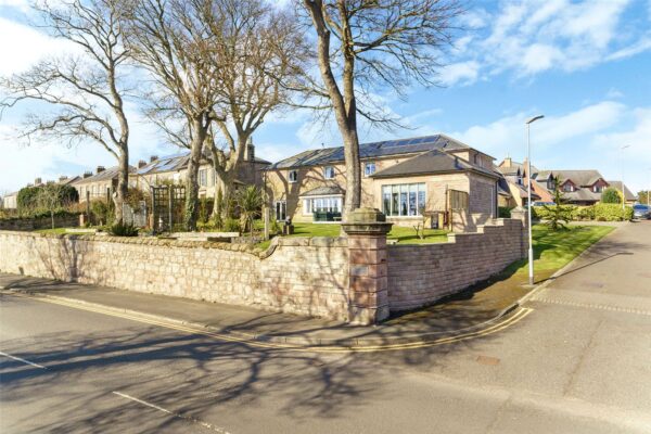 1 Ava Lodge, Castle Terrace, Berwick-upon-Tweed, Northumberland, TD15 1NP