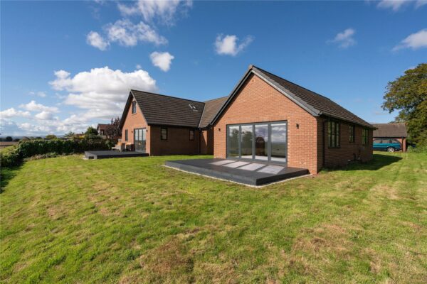 16 Cheviot Park, Foulden, Berwick-upon-Tweed, TD15 1US