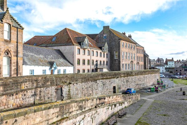 Flat 5, 3 Quay Walls, Berwick-Upon-Tweed, Northumberland, TD15 1HB